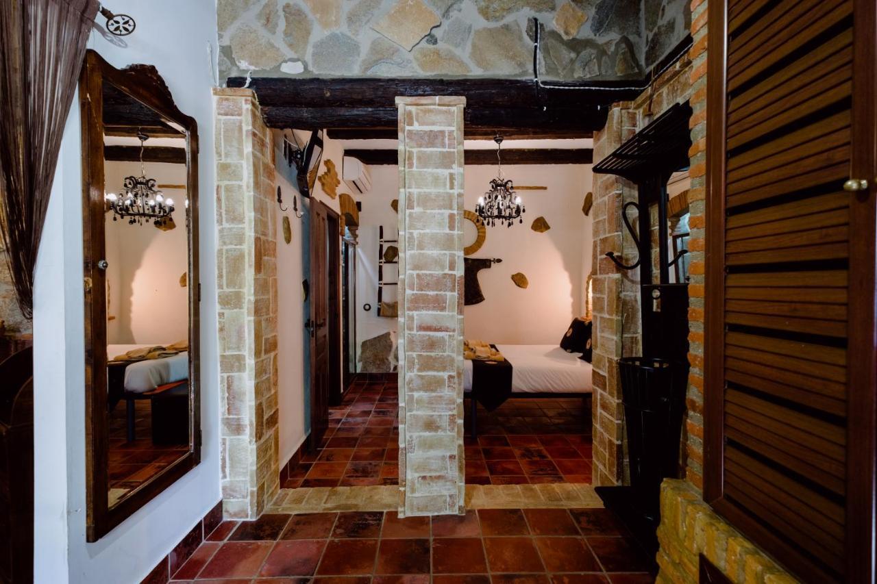 Hotel Rural Finca La Herencia Guadalcanal Exterior foto